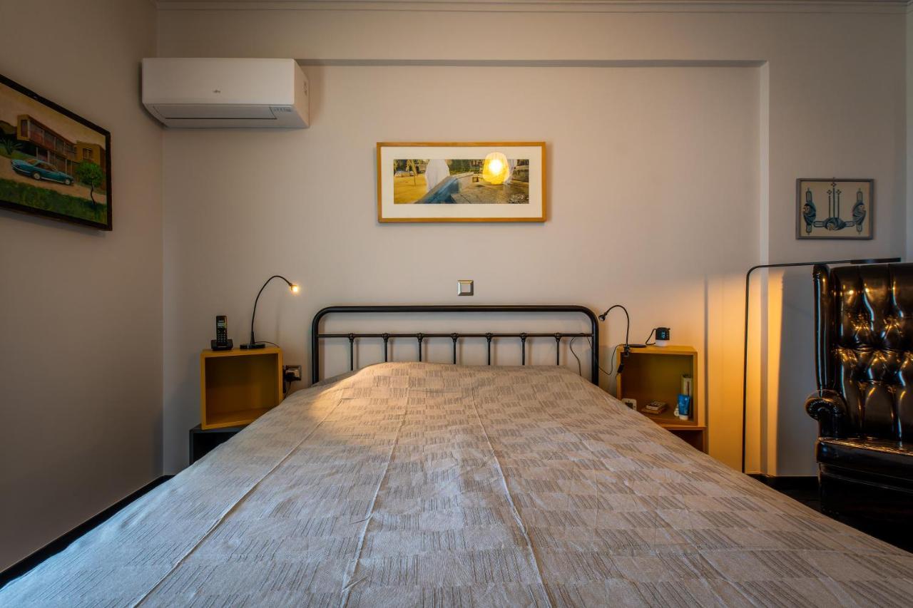 Spacious Apartment In Kavouri Athén Kültér fotó