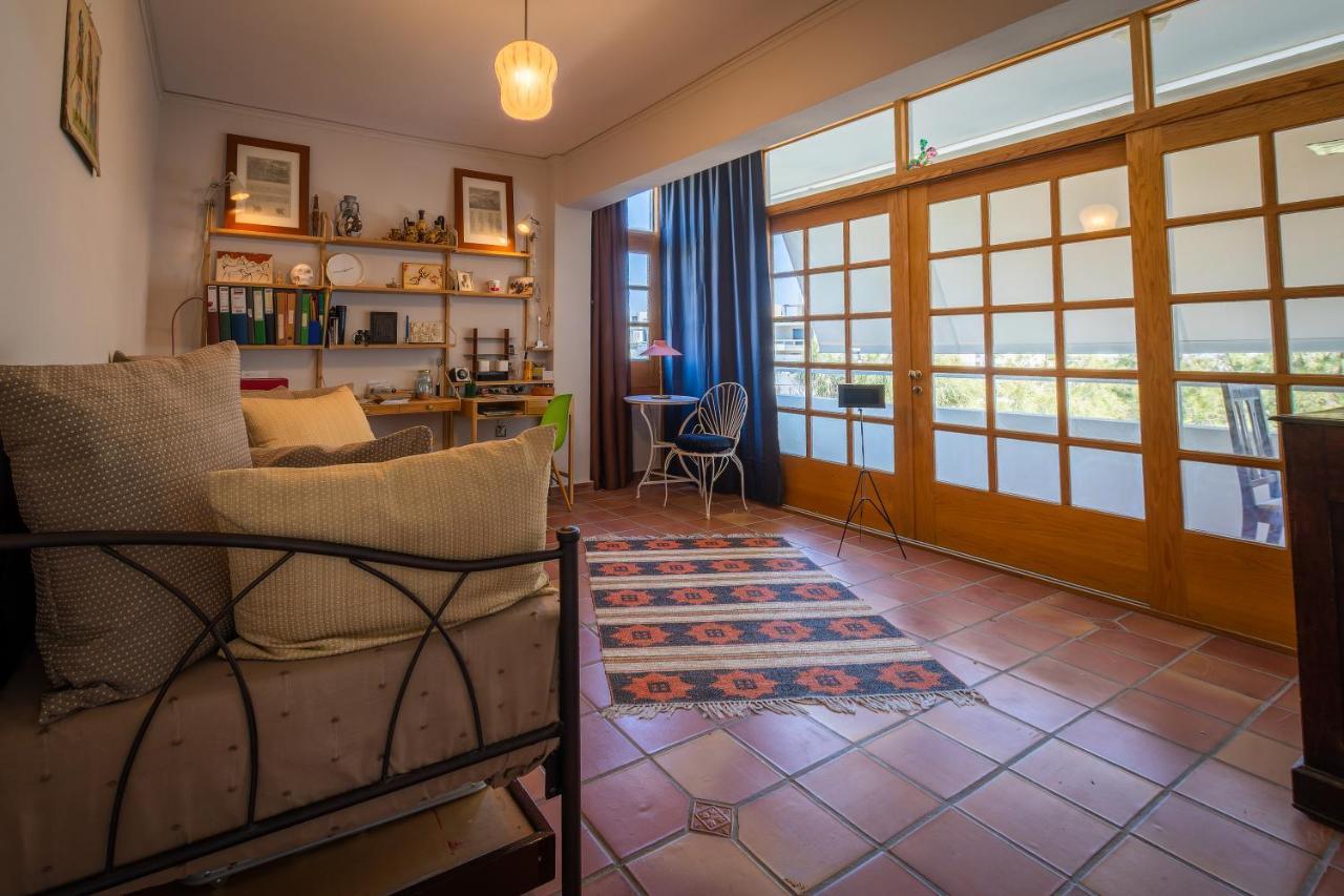Spacious Apartment In Kavouri Athén Kültér fotó